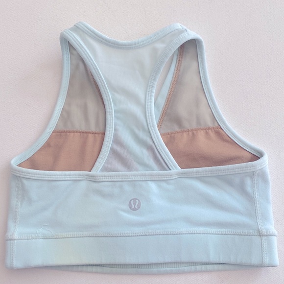 (A8) Lululemon Mint Racerback Sport Bra, Size 4 - Picture 5 of 7